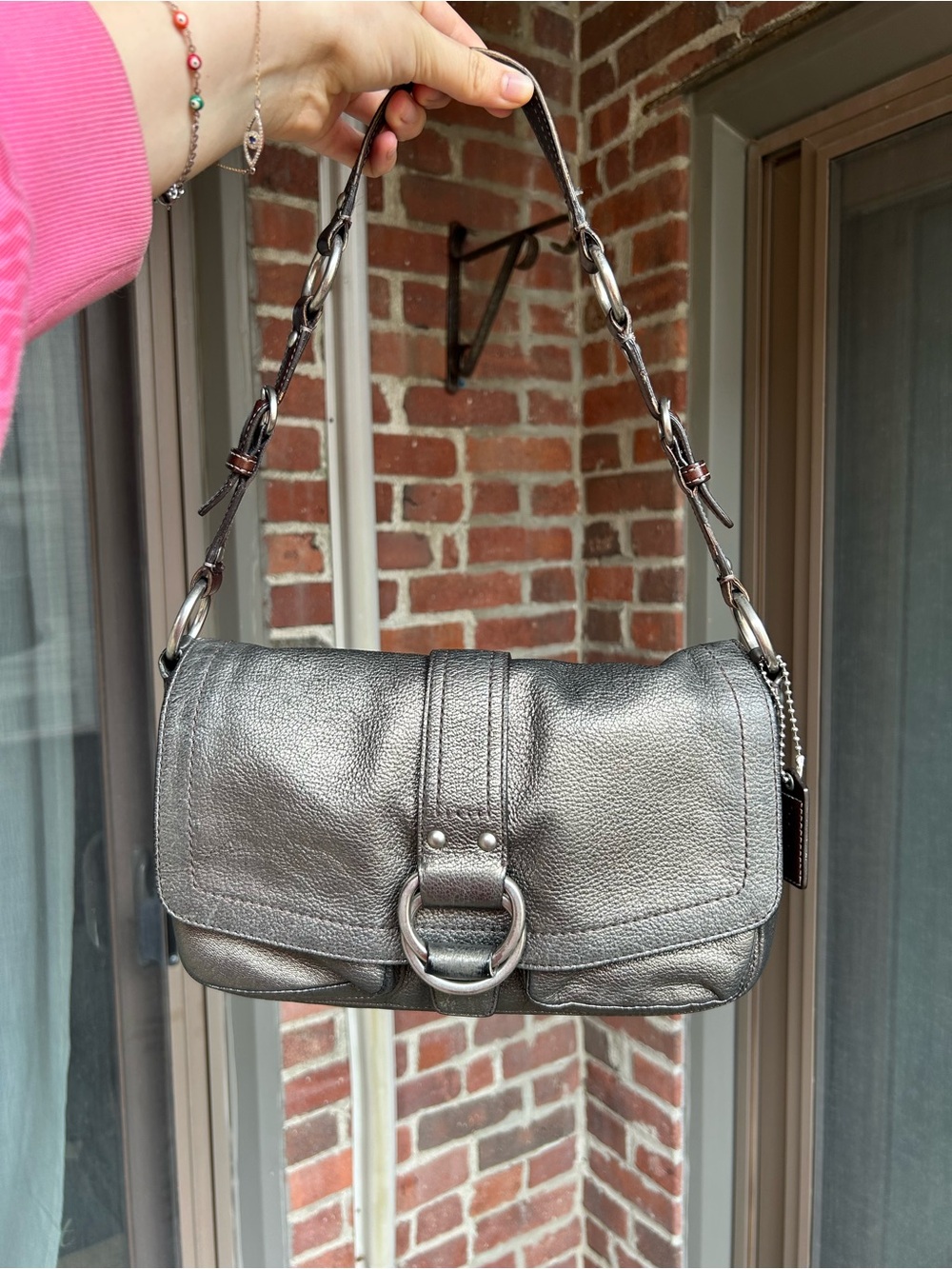 Vintage coach metallic buckle soho flap shoulder bag style f10905 retro y2k gold